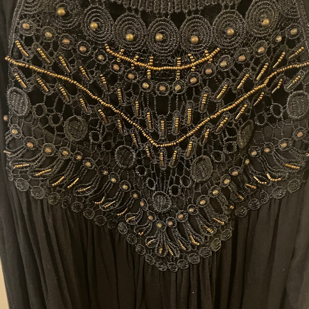 VENUS Black Top with Gold Detailing Cut Out Shoulder - Picture 2 of 2